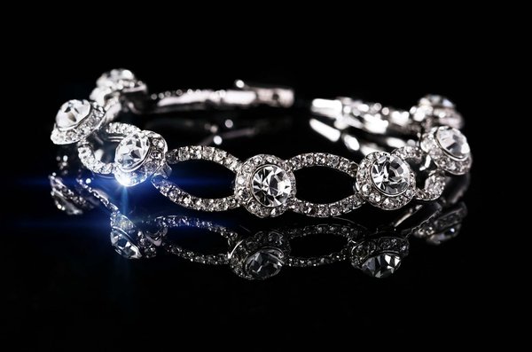Comment nettoyer et entretenir vos bracelets en argent ?