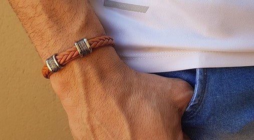 Quels sont les avantages et les inconvénients des bracelets en cuir ?